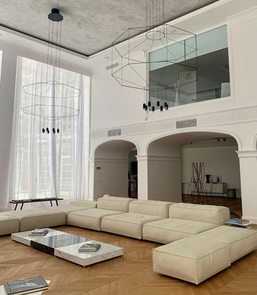 Продажа дома, 1 400 м², с участком 39,5 сотки