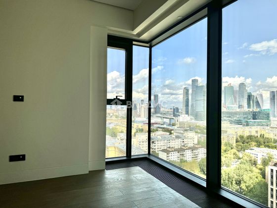 Продажа 1-комнатной квартиры 55,6 м², 20/34 этаж