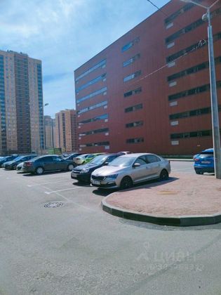 Продажа 3-комнатной квартиры 52 м², 19/27 этаж