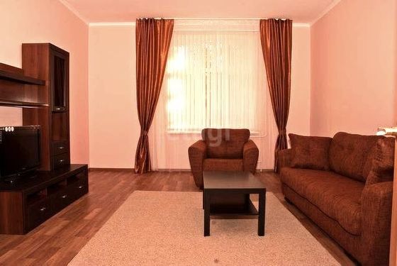 Продажа 2-комнатной квартиры 68 м², 2/4 этаж