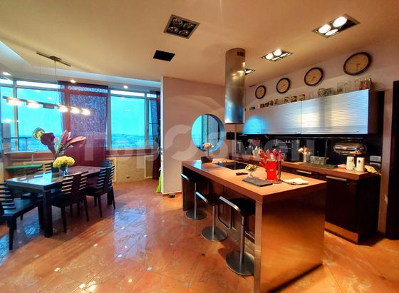 Продажа 3-комнатной квартиры 133,6 м², 10/10 этаж