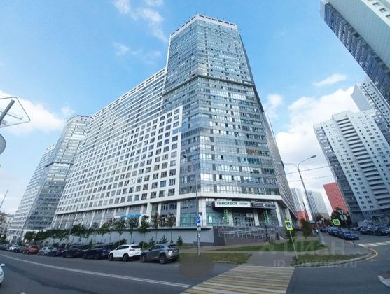 Продажа 1-комнатной квартиры 63,3 м², 2/33 этаж