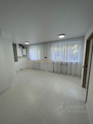 Продажа 2-комнатной квартиры 50 м², 1/5 этаж