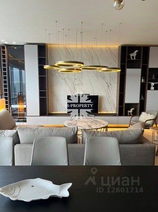 Продажа 4-комнатной квартиры 179 м², 22/31 этаж