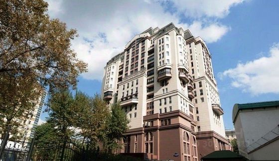 Продажа 4-комнатной квартиры 200,3 м², 10/17 этаж