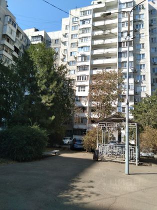 Продажа 2-комнатной квартиры 60 м², 2/11 этаж