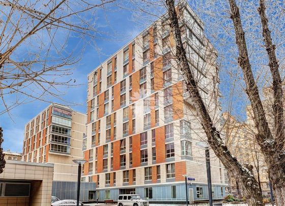 Продажа многокомнатной квартиры 250,2 м², 2/10 этаж