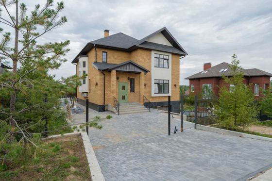 Продажа дома, 433 м², с участком 14 соток