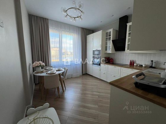 Продажа 2-комнатной квартиры 70 м², 3/5 этаж