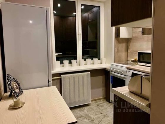 Продажа 2-комнатной квартиры 45,6 м², 9/9 этаж