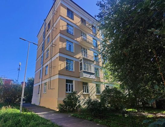 Продажа 1-комнатной квартиры 43 м², 1/5 этаж