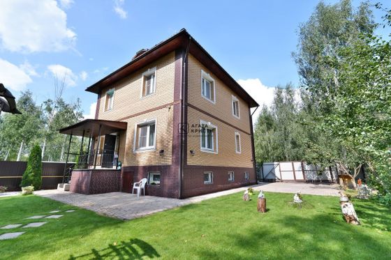 Аренда дома, 208,5 м², с участком 6,7 сотки