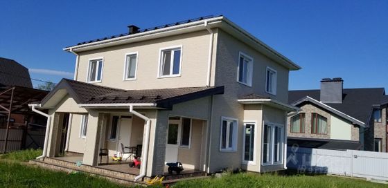 Продажа дома, 190 м², с участком 9,6 сотки