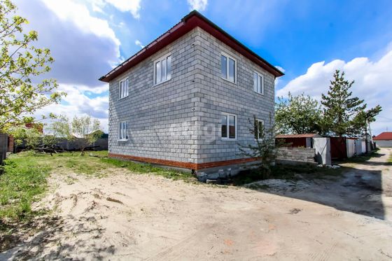 Продажа дома, 200 м², с участком 10 соток