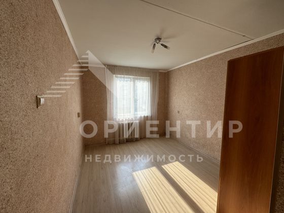 Продажа 1 комнаты, 10 м², 2/5 этаж