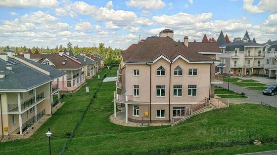 Продажа дома, 176,6 м², с участком 2 сотки