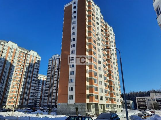 Продажа 2-комнатной квартиры 60,6 м², 15/17 этаж