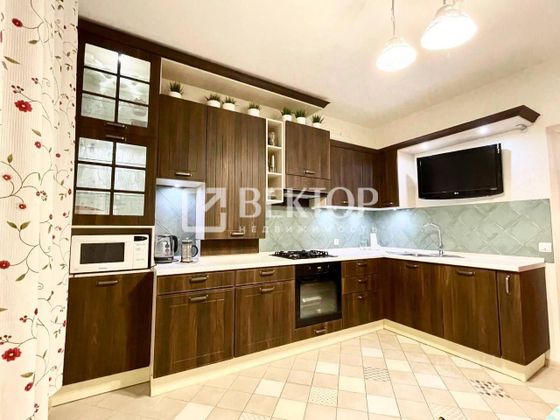 Продажа 3-комнатной квартиры 102,6 м², 5/5 этаж