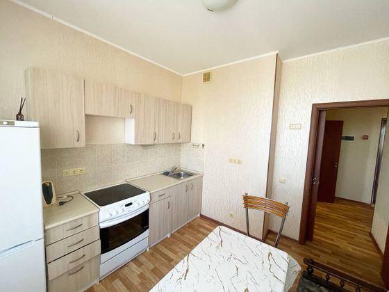 Аренда 1-комнатной квартиры 40 м², 14/17 этаж