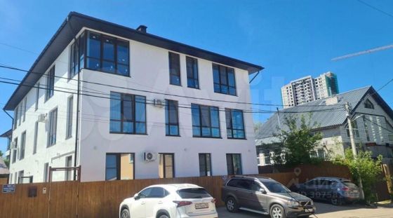 Продажа 2-комнатной квартиры 101 м², 3/3 этаж