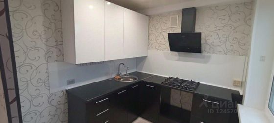 Продажа 3-комнатной квартиры 61 м², 9/9 этаж