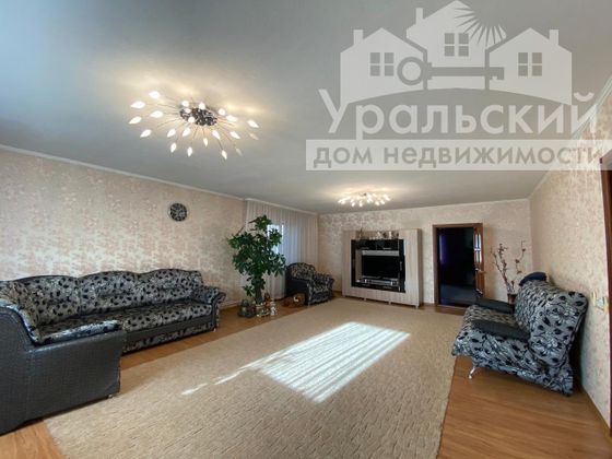 Продажа дома, 208,2 м², с участком 5,1 сотки