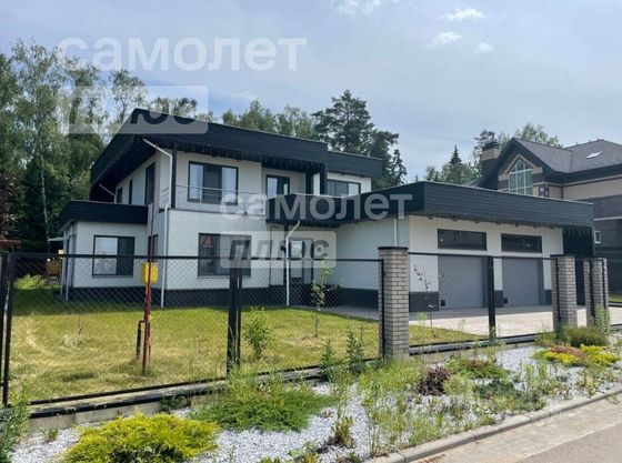 Продажа дома, 480 м², с участком 14 соток