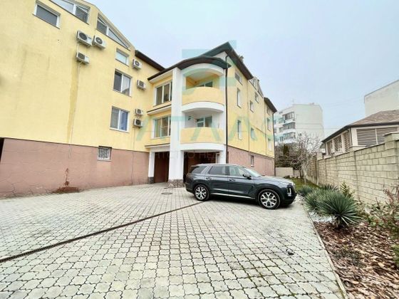 Продажа 4-комнатной квартиры 129 м², 2/3 этаж