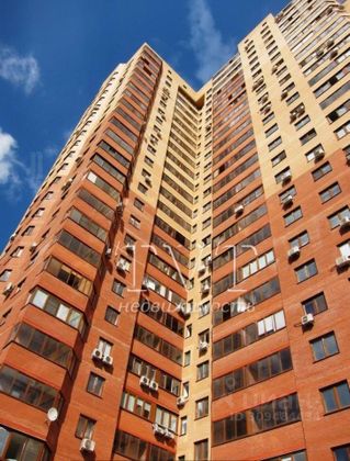 Продажа 4-комнатной квартиры 112 м², 24/25 этаж