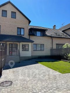 Аренда дома, 235 м², с участком 2 сотки