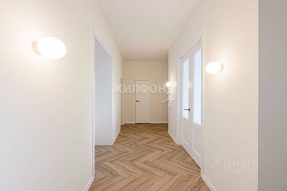 Продажа 4-комнатной квартиры 92 м², 2/5 этаж