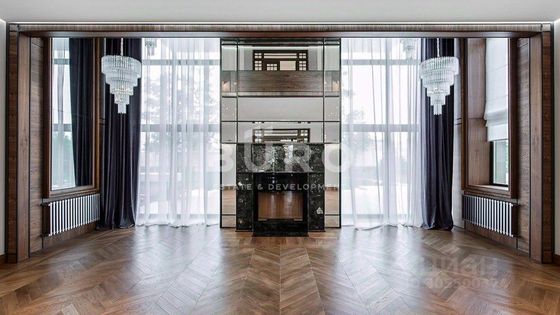 Продажа дома, 989 м², с участком 50 соток