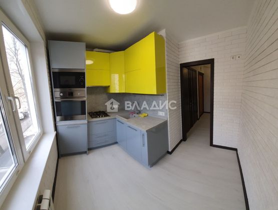 Продажа 3-комнатной квартиры 63 м², 3/12 этаж