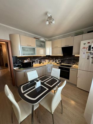 Продажа 3-комнатной квартиры 80 м², 23/25 этаж