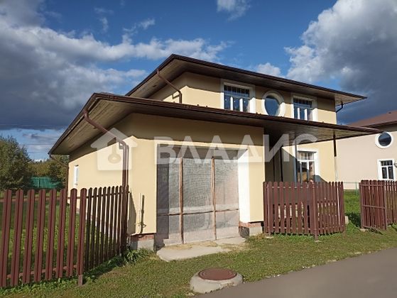 Продажа дома, 193 м², с участком 10 соток