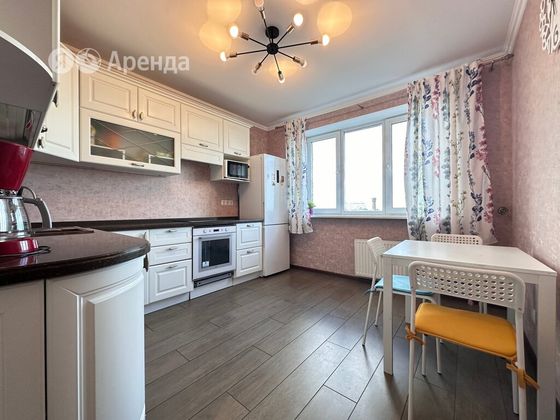 Аренда 2-комнатной квартиры 64 м², 10/21 этаж