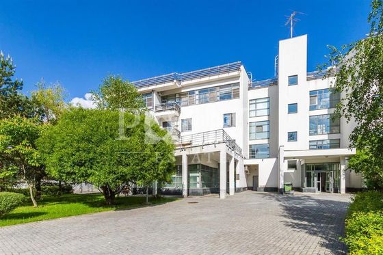 Продажа многокомнатной квартиры 325 м², 1 этаж