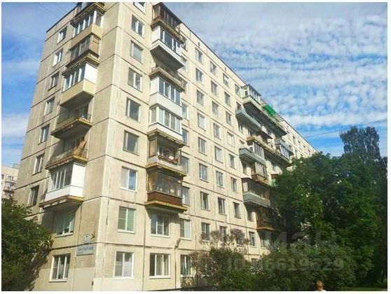 Продажа 3 комнат, 18,2 м², 1/9 этаж