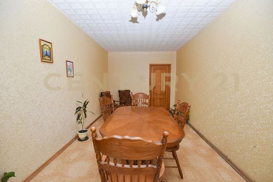 Продажа 4-комнатной квартиры 93 м², 2/9 этаж