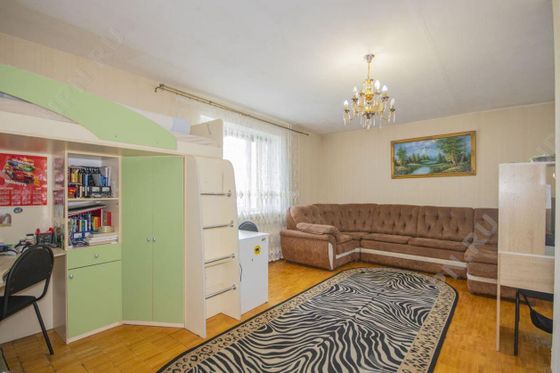 Продажа 3-комнатной квартиры 77 м², 8/10 этаж