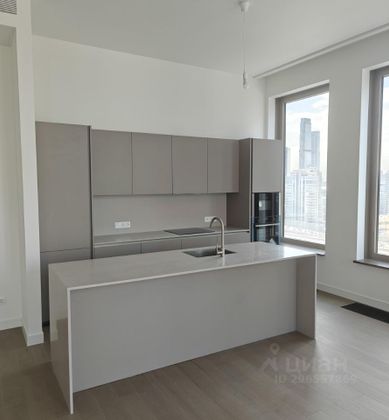 Продажа 4-комнатной квартиры 199 м², 15/15 этаж