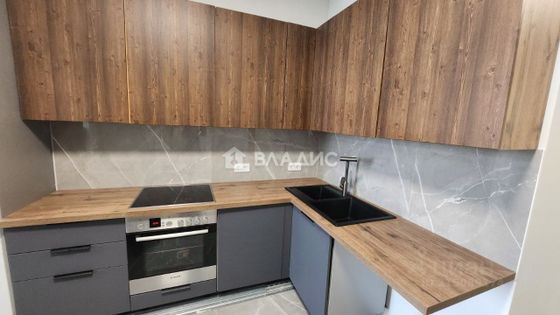 Продажа 1-комнатной квартиры 42 м², 9/10 этаж