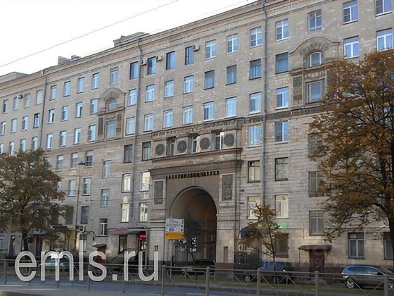 Продажа 3-комнатной квартиры 76 м², 3/7 этаж