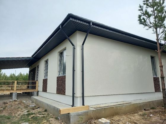 Продажа дома, 100 м², с участком 7 соток