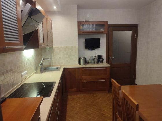 Продажа 3-комнатной квартиры 92 м², 11/25 этаж