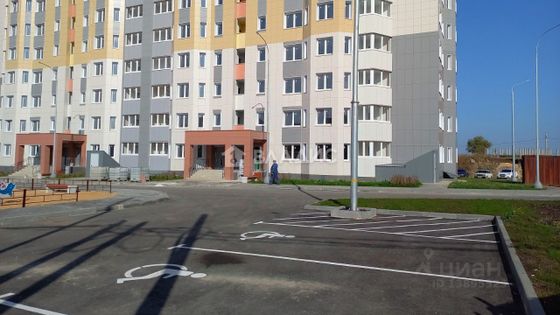 Продажа 2-комнатной квартиры 76,2 м², 17/18 этаж