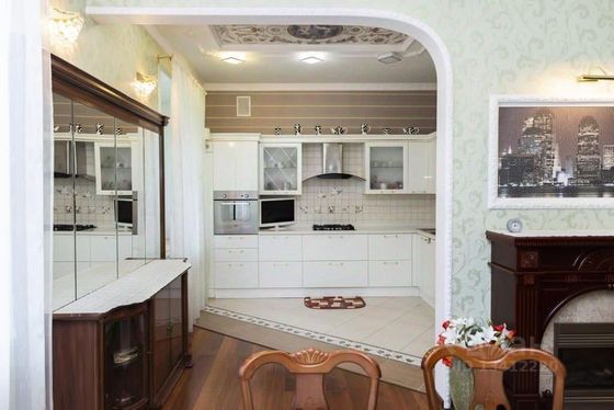 Продажа 2-комнатной квартиры 77,5 м², 3/3 этаж