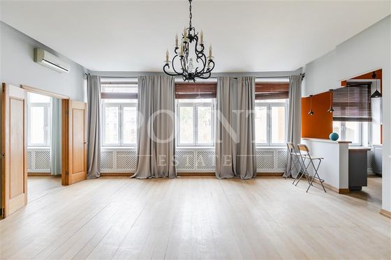 Продажа многокомнатной квартиры 222 м², 4/5 этаж