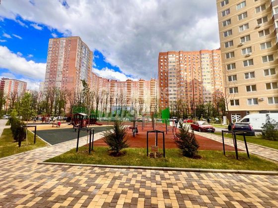 Продажа 2-комнатной квартиры 63,4 м², 20/24 этаж