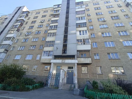 Продажа 3-комнатной квартиры 61 м², 9/9 этаж